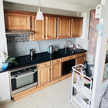Chambre Famille D'Accueil Entre Paris Et Disney Douze Minutes Centre Paris Quinze Euros De Plus Pour Frais De Menage Neuilly-sur-Marne Eksteriør billede