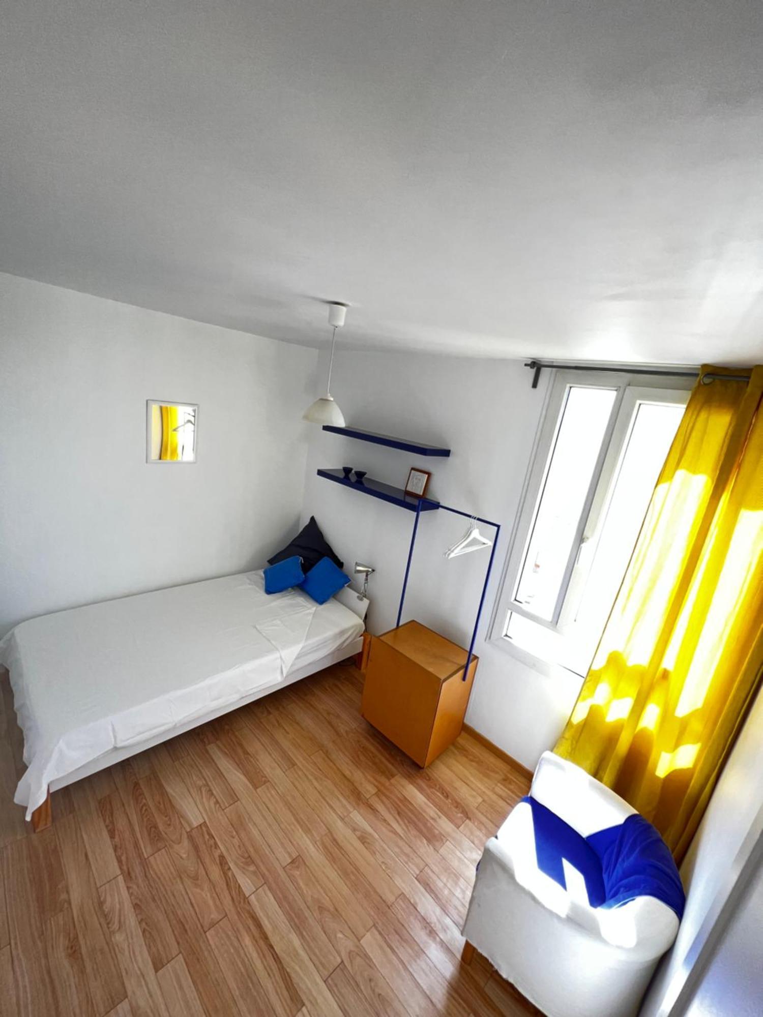 Chambre Famille D'Accueil Entre Paris Et Disney Douze Minutes Centre Paris Quinze Euros De Plus Pour Frais De Menage Neuilly-sur-Marne Eksteriør billede